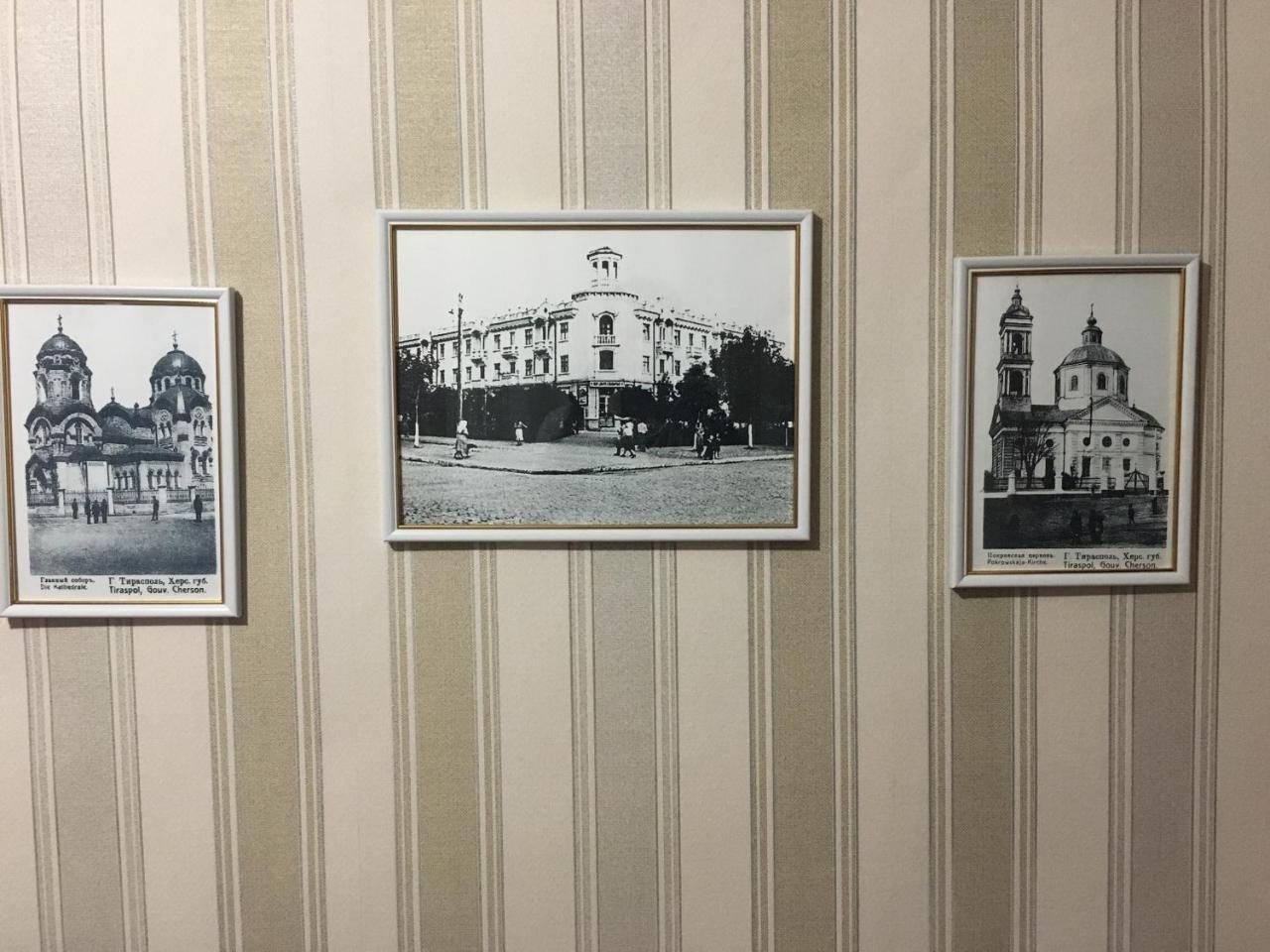 Old Tiraspol Hostel ภายนอก รูปภาพ